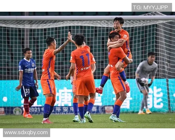 成都排球队以75分领跑联赛积分榜展现强劲实力和夺冠希望